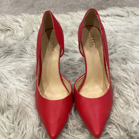 Red high heels size 9 - Picture 2 of 4